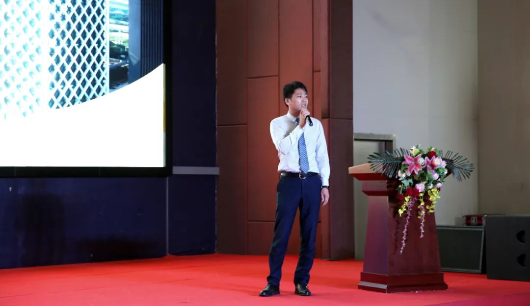 深圳農(nóng)商行沙井坣崗支行行長劉曉虎介紹深圳農(nóng)商行服務(wù)體系 深圳農(nóng)商行沙井坣崗支行行長劉曉虎介紹深圳農(nóng)商行服務(wù)體系