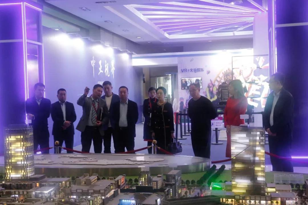 陜西省洋縣領導考察中亞硅谷產(chǎn)業(yè)基地