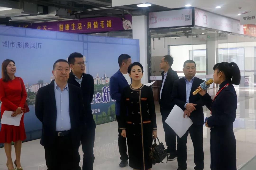 陜西省洋縣領導考察中亞硅谷產(chǎn)業(yè)基地