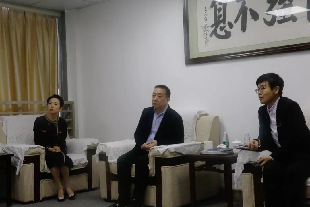 陜西省洋縣領導考察中亞硅谷產(chǎn)業(yè)基地