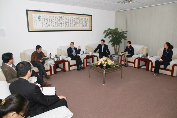 江西省歸國華僑聯(lián)合會(huì)王強(qiáng)副主席考察中亞硅谷項(xiàng)目(圖4)