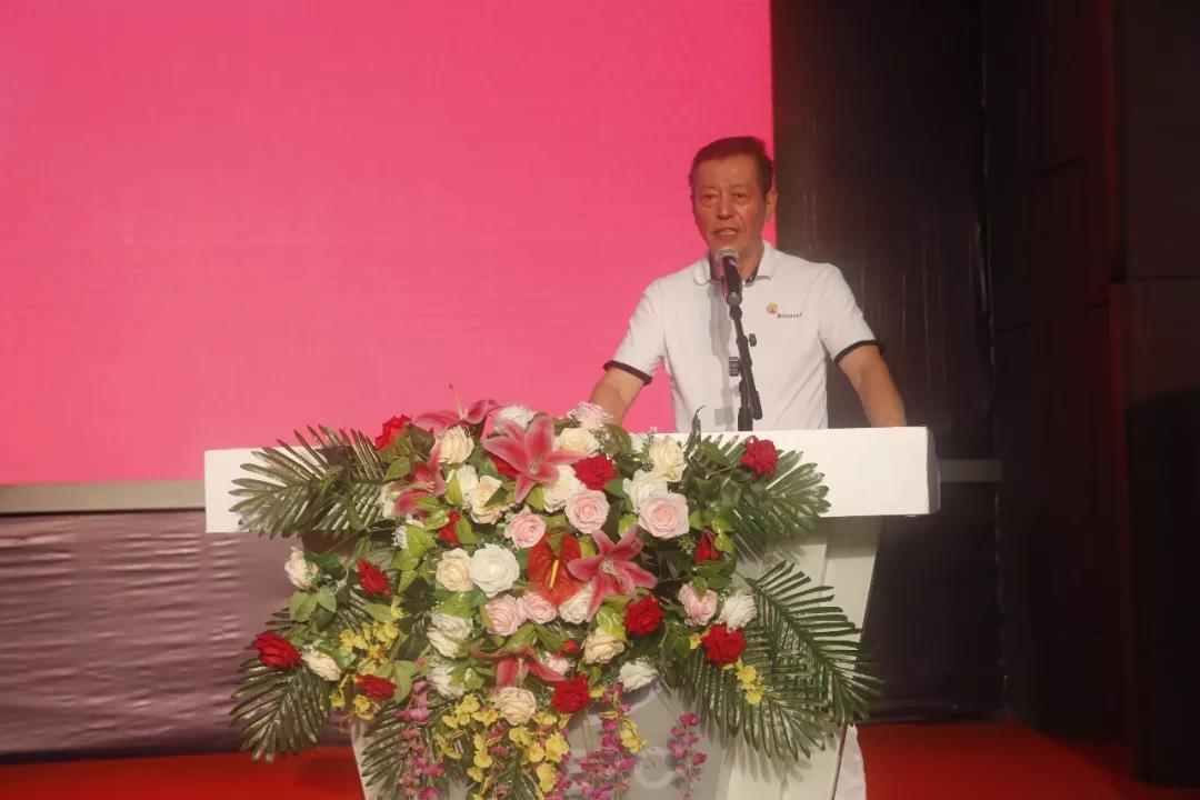 深圳市新能源汽車促進(jìn)會會長王允強(qiáng)致辭