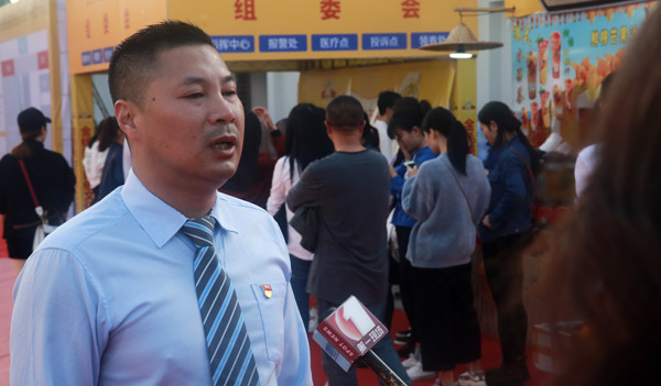 深圳電視臺(tái)記者采訪