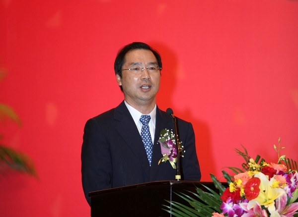 市委常委、統(tǒng)戰(zhàn)部長王毅代表市委、市政府講話