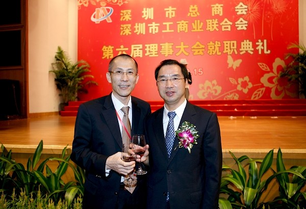 黃炳煌董事長與市委常委、統(tǒng)戰(zhàn)部長王毅先生合影